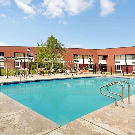 Ramada By Wyndham Cedar City Exterior foto